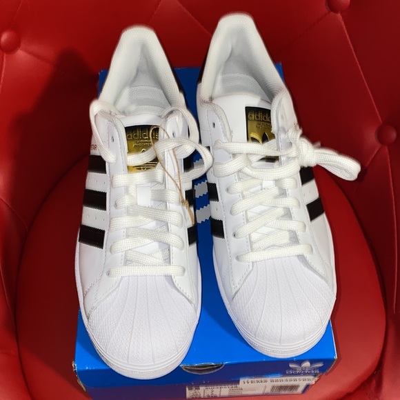 Adidas Original Superstars - Picture 2 of 6